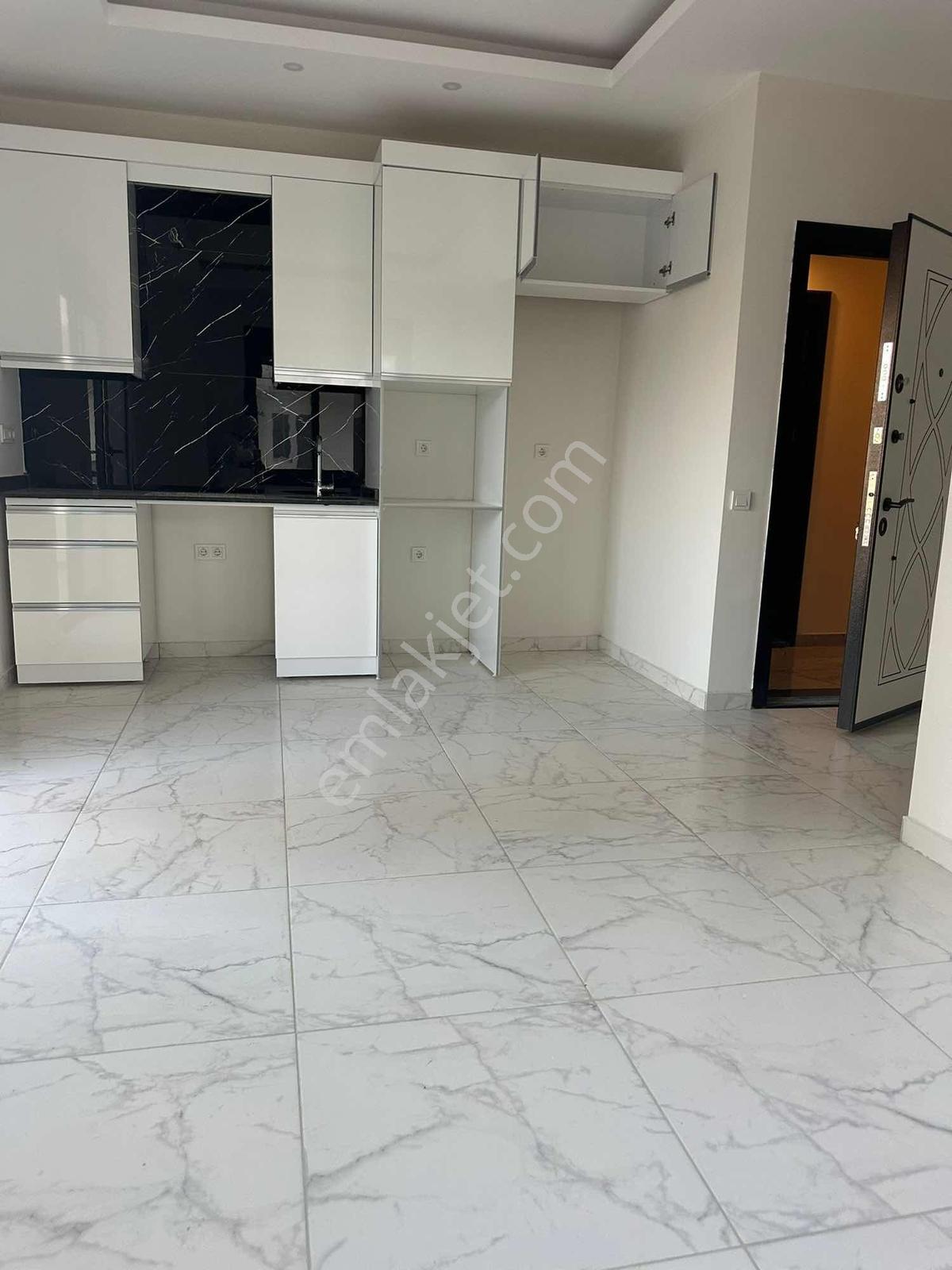 Payallarda Lüks Site İçerisinde Satılık 1+1 Daire — fotoğraf 21