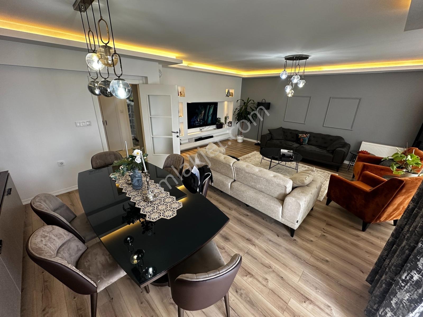 Ege'den ▌geniş Ve Konforlu - 5,5 Oda + 1 Salon Dubleks — fotoğraf 4