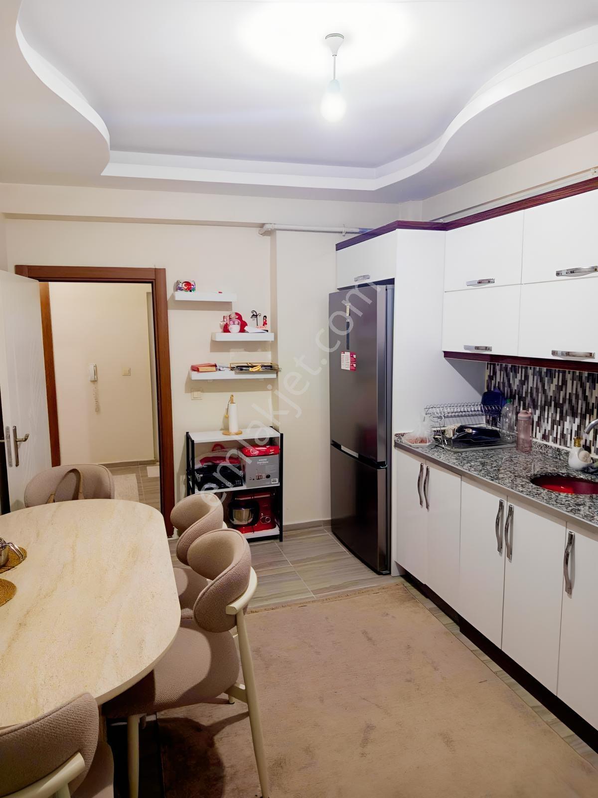 Bağcılar Millet Bahçesi Karşısı Satılık 3+1 Daire — fotoğraf 2