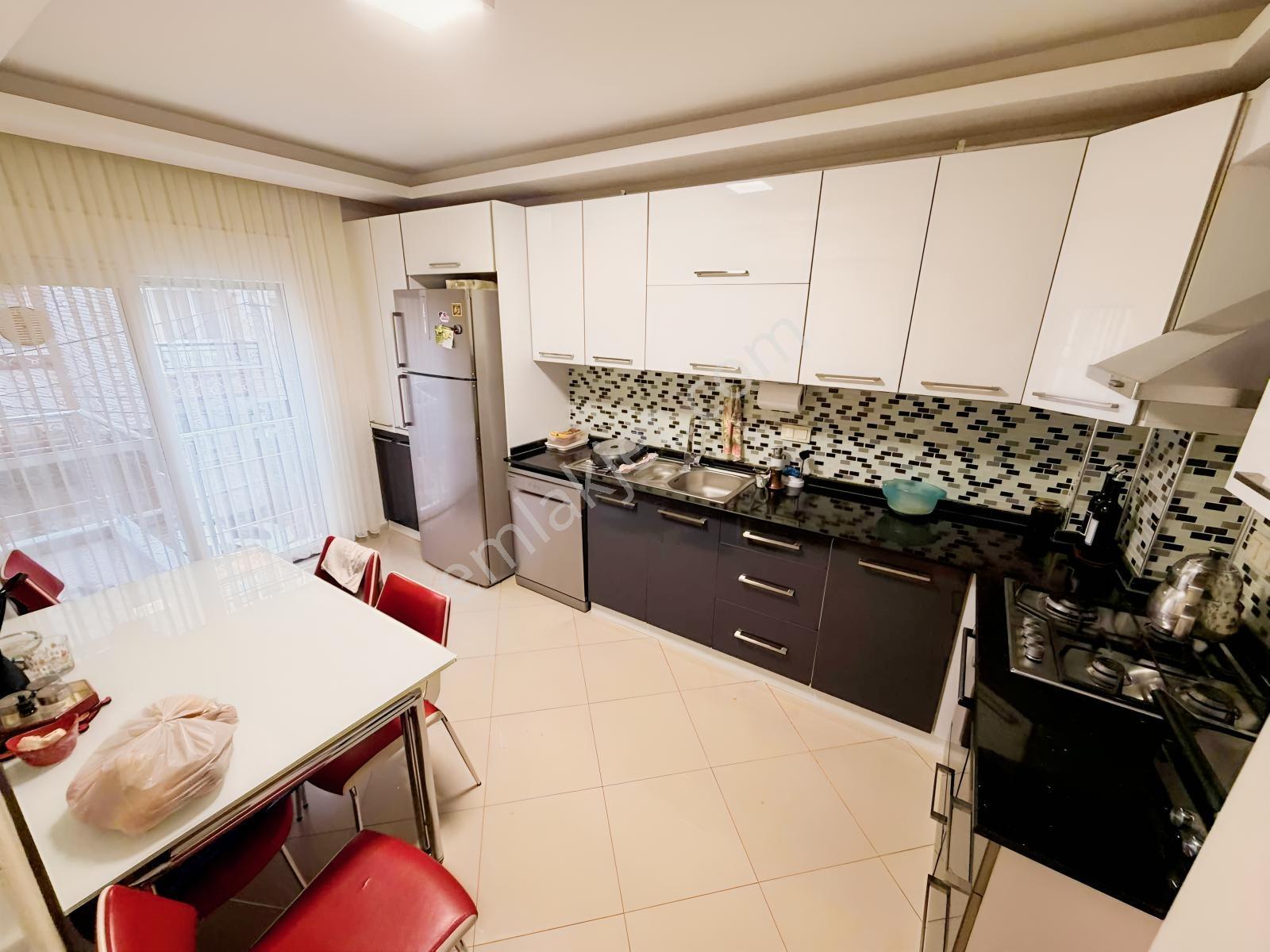 Şirinyer Efeler Mah De 3+1 Ara Kat Daire — fotoğraf 3
