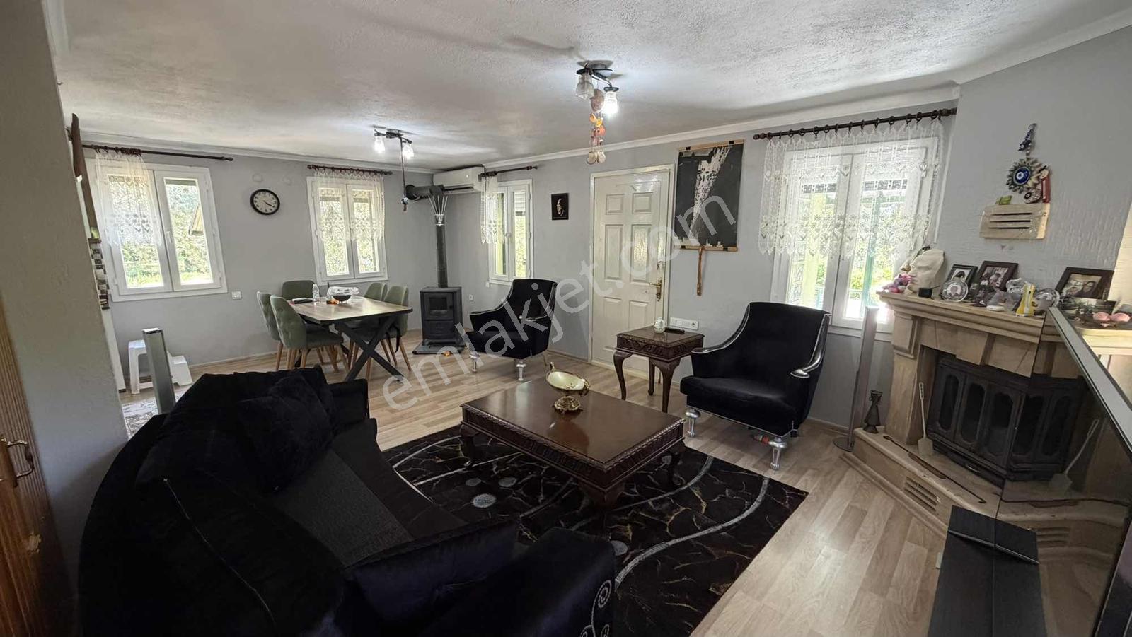 Kemalpaşa Yiğitler 3dönüm İçersinde 3katlı Ev+müştemilat — fotoğraf 15