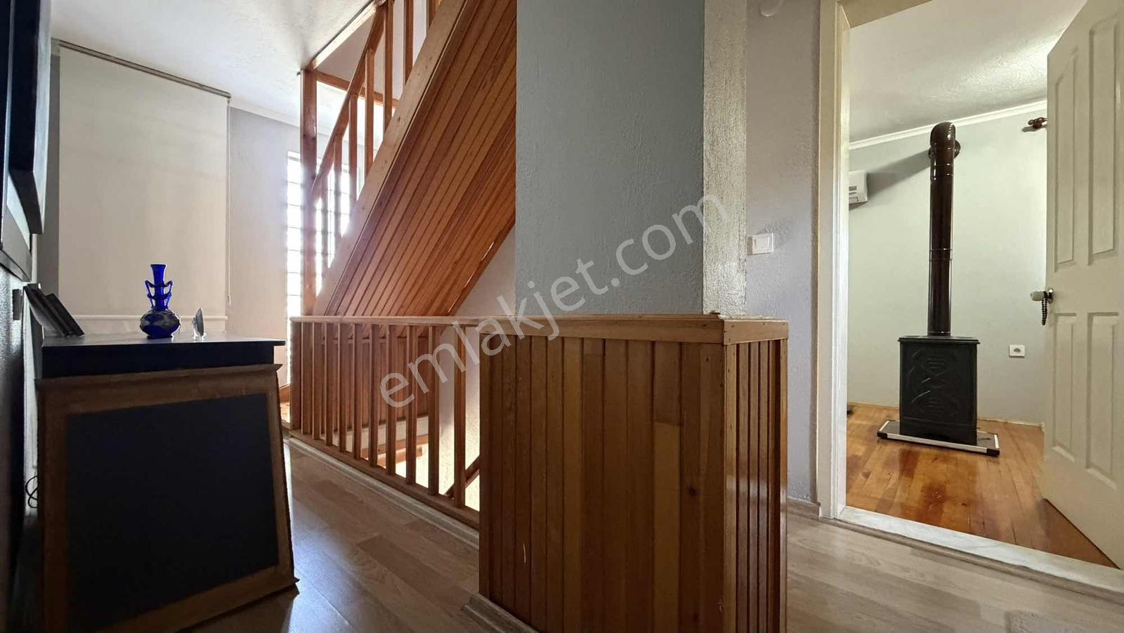 Kemalpaşa Yiğitler 3dönüm İçersinde 3katlı Ev+müştemilat — fotoğraf 21