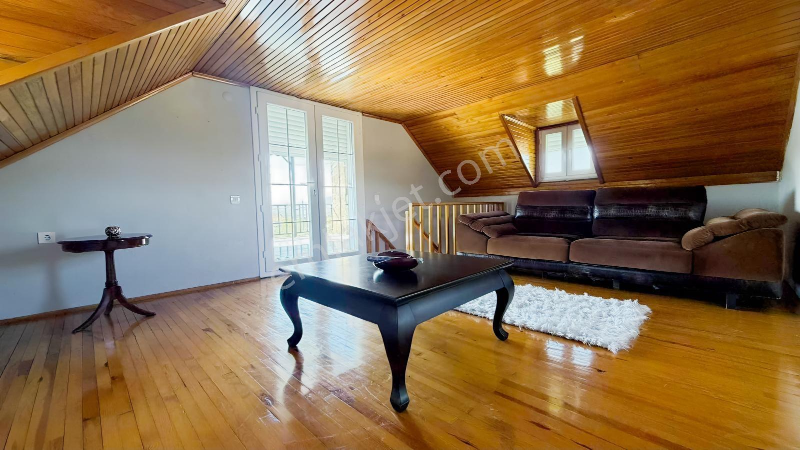 Kemalpaşa Yiğitler 3dönüm İçersinde 3katlı Ev+müştemilat — fotoğraf 29