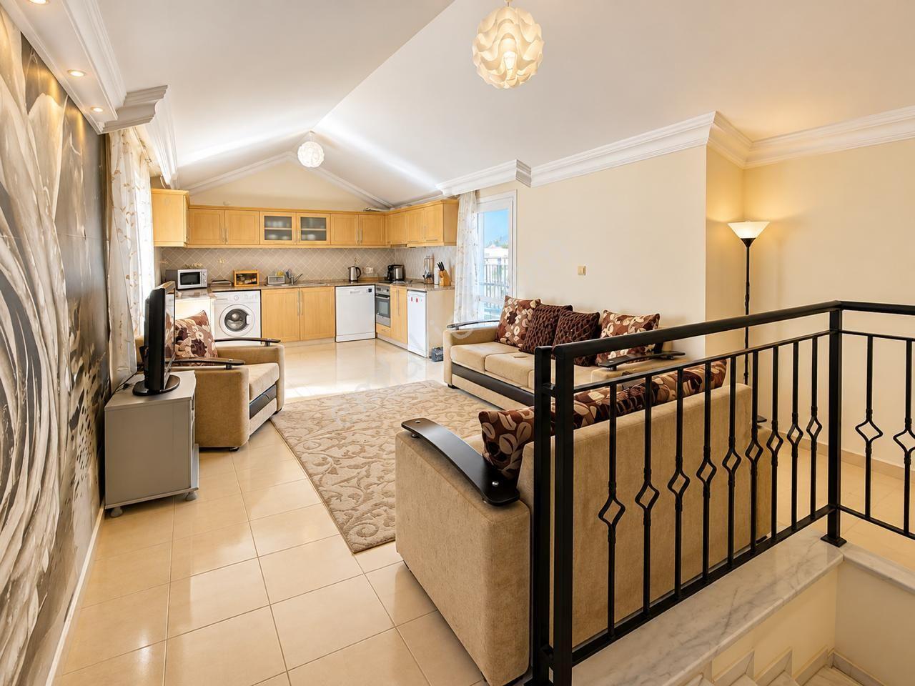 Didim'de Havuzlu Sitede Satılık 3+1 Eşyalı Dubleks Daire — fotoğraf 17