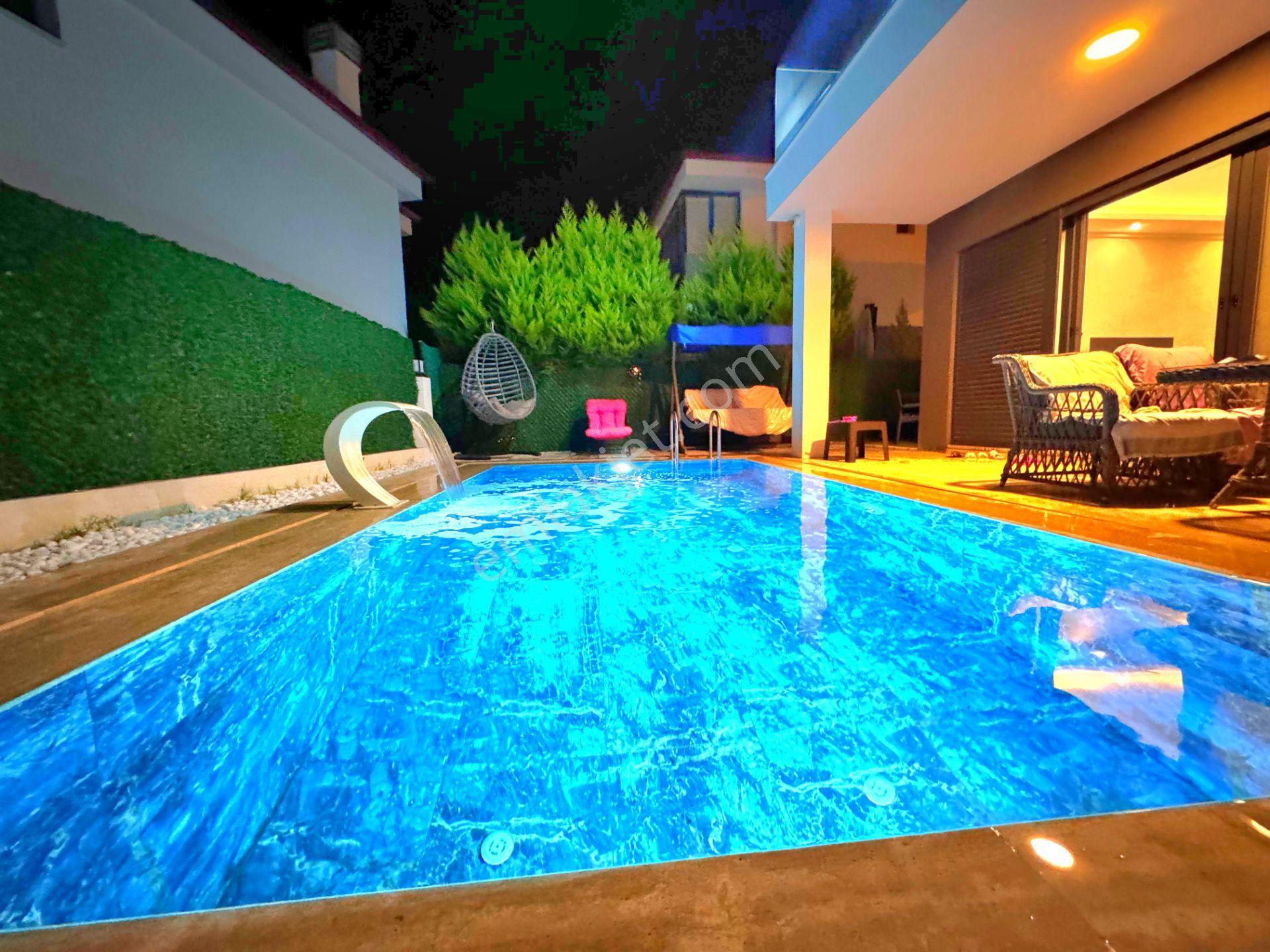 Davutlarda Özel Havuzlu Tek Müstakil Ful Eşyalı Bahçeli Villa — fotoğraf 12
