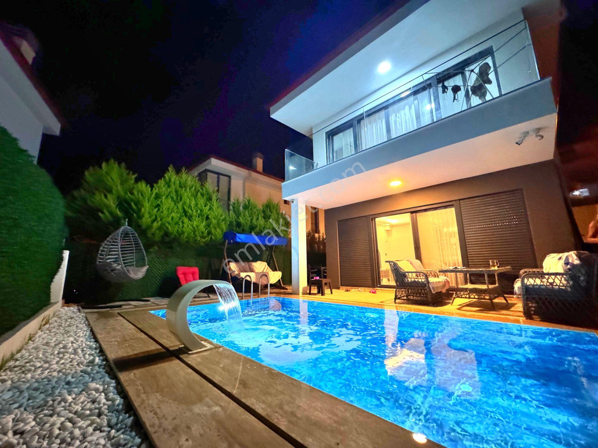 Davutlarda Özel Havuzlu Tek Müstakil Ful Eşyalı Bahçeli Villa — fotoğraf 13