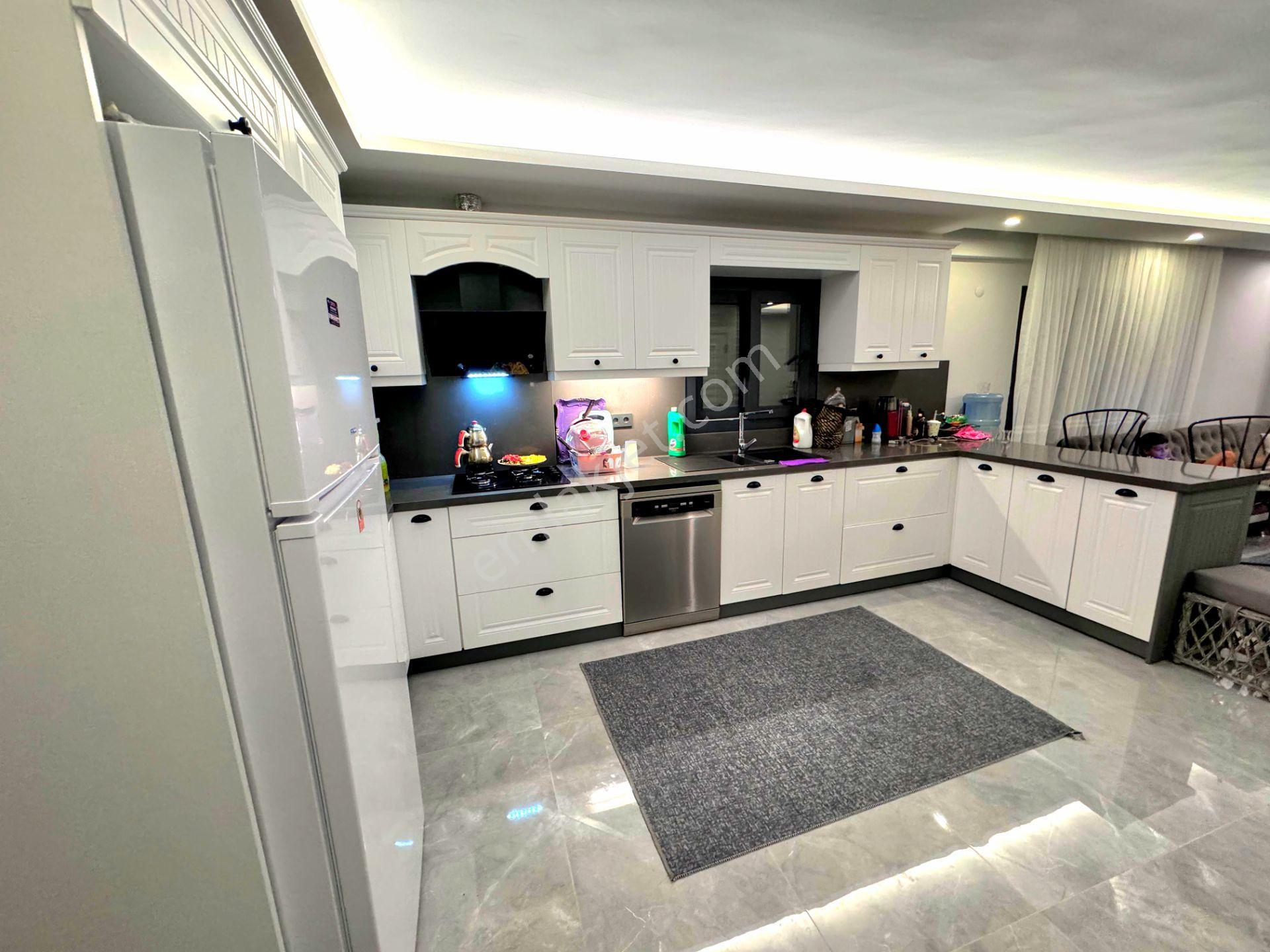 Davutlarda Özel Havuzlu Tek Müstakil Ful Eşyalı Bahçeli Villa — fotoğraf 22