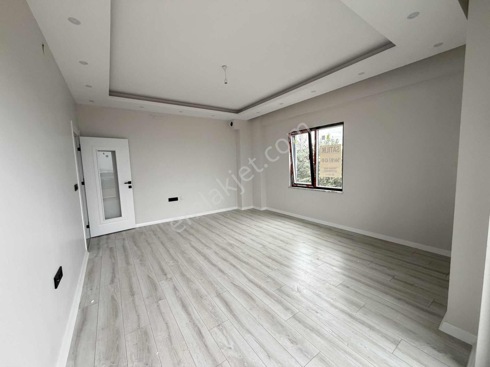Toprak Gruptan Site İçi Sıfır 2+1 İskanlı Kapalı Otoparklı — fotoğraf 11