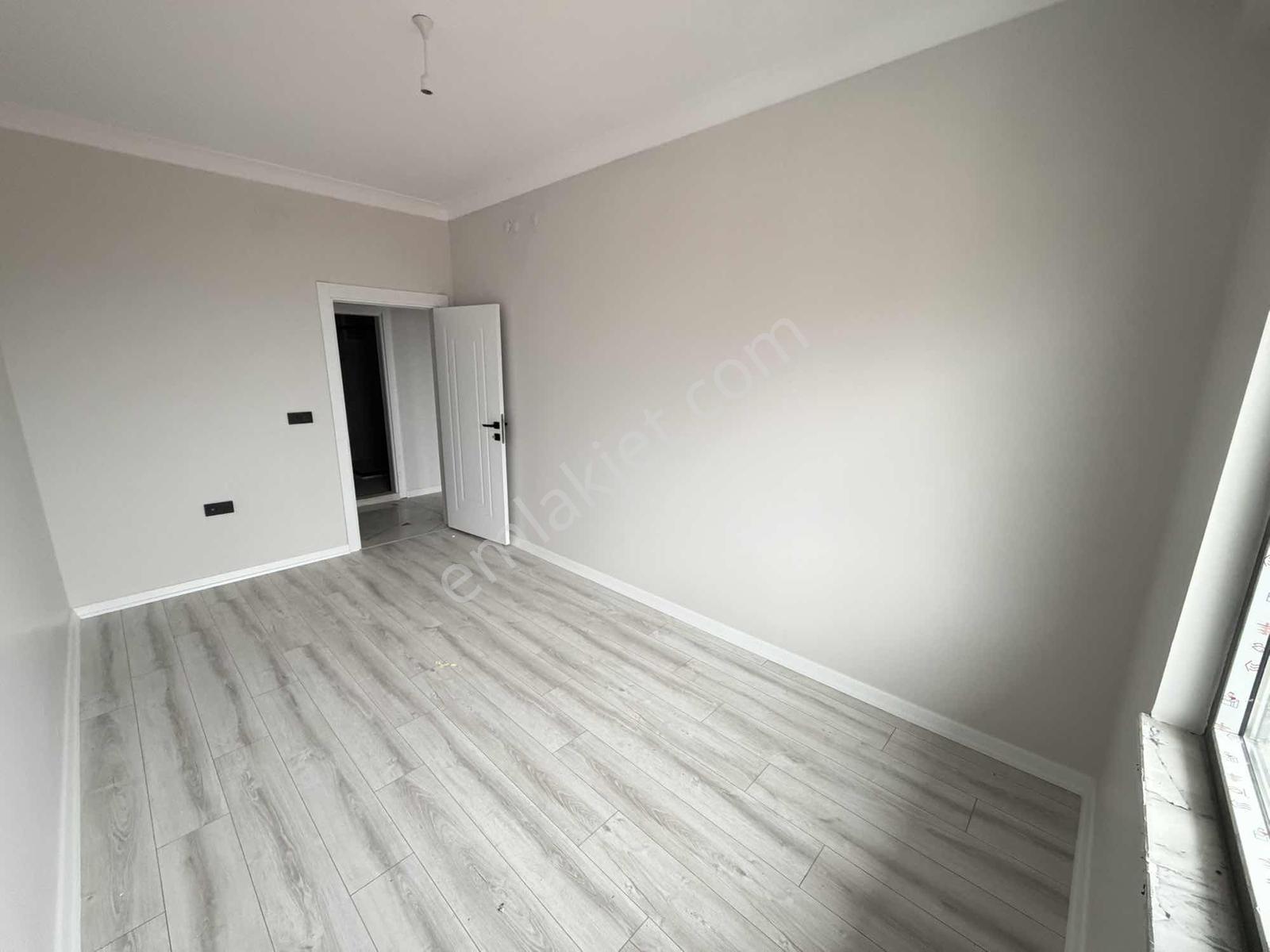 Toprak Gruptan Site İçi Sıfır 2+1 İskanlı Kapalı Otoparklı — fotoğraf 15