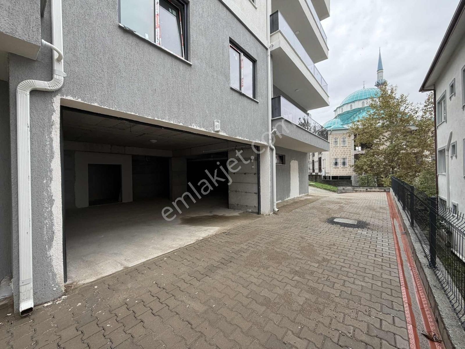 Toprak Gruptan Site İçi Sıfır 2+1 İskanlı Kapalı Otoparklı — fotoğraf 30