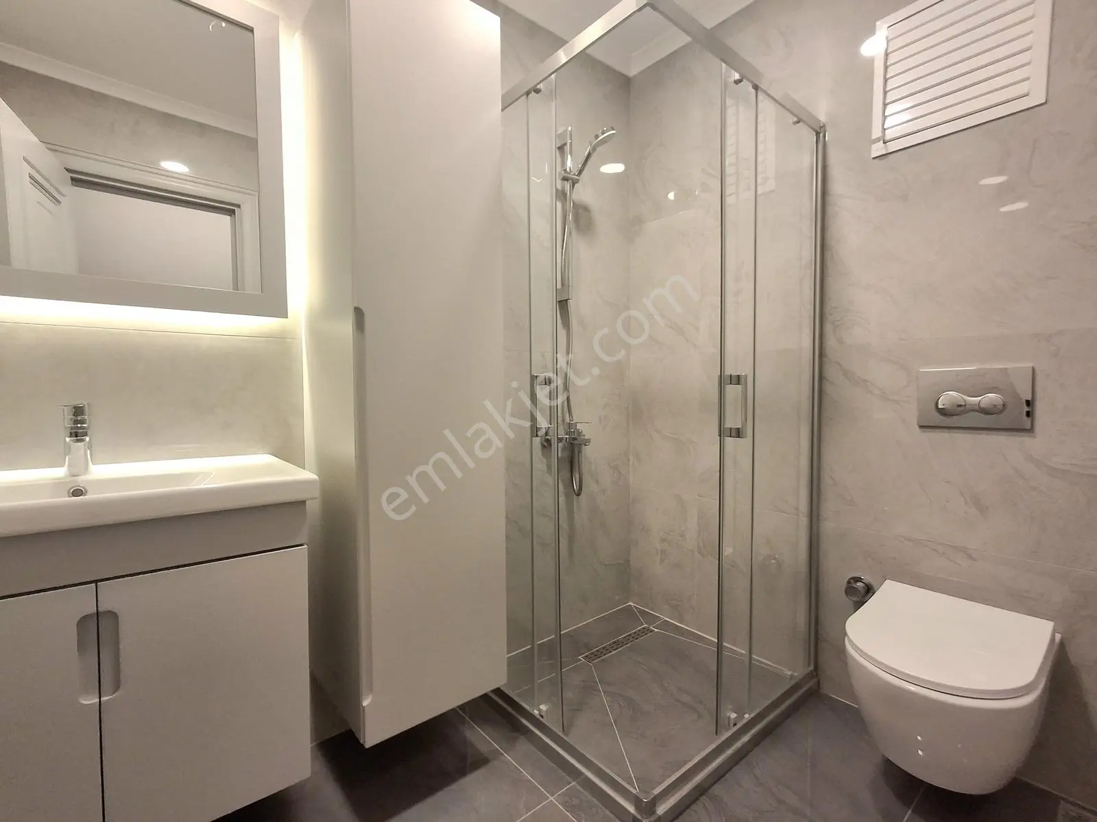 Turyap'tan Fenerbahçe'de Sahile 400 Metre Balkonlu 145m2net 4+1 — fotoğraf 22