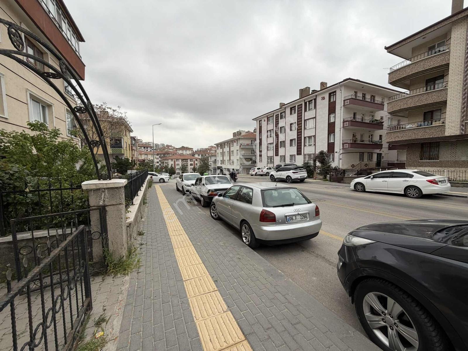 Otobüs Güzergahı Üzerinde Cadde Üzeri Giriş Kat 3+1 Daire — fotoğraf 3