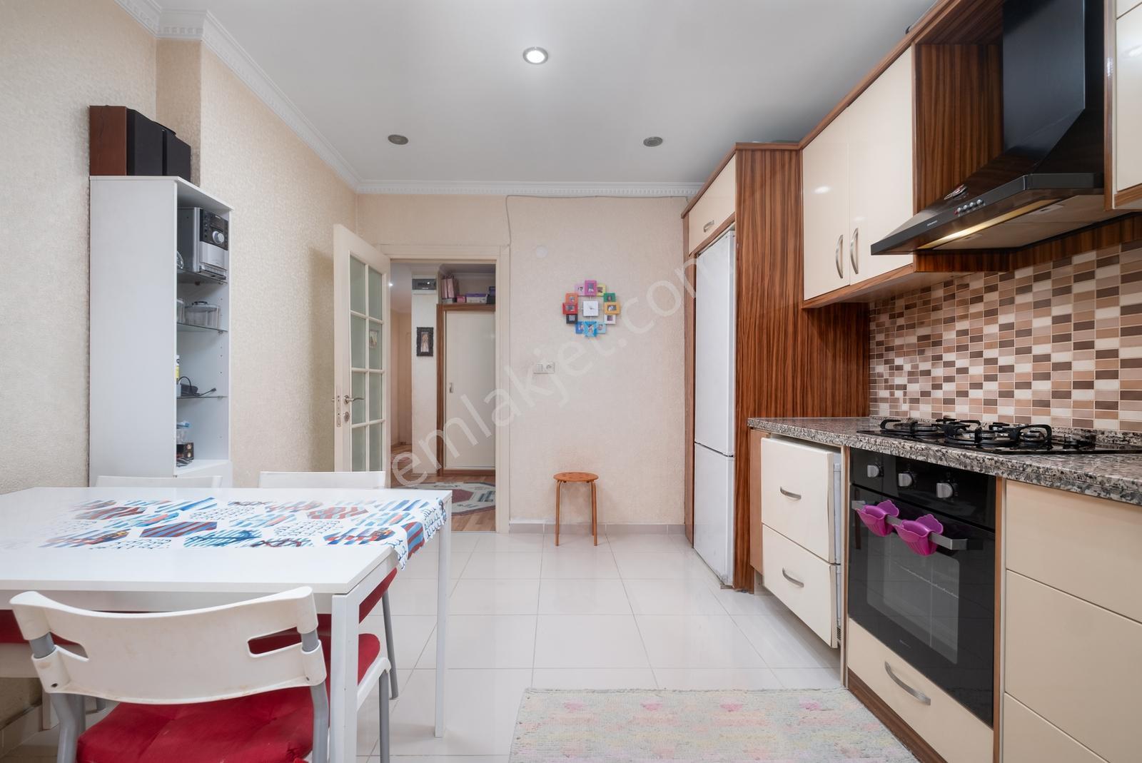 Remax Area Dan Altınşehir Merkezi Konumda Satılık 3+1 Daire — fotoğraf 12