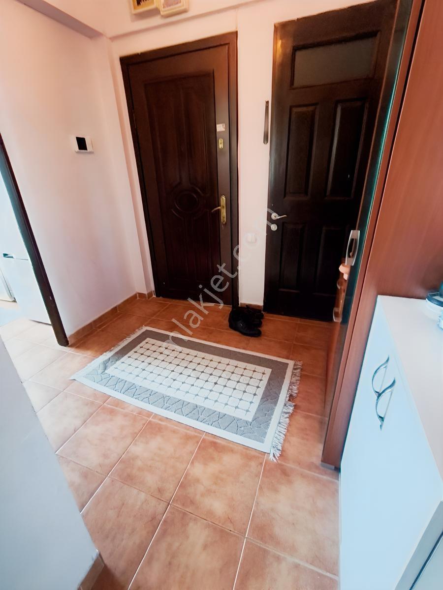Cumhuriyet Mah Sitede 3+1 145 M2 4.kat Ç.balkon Kombi A.otopark — fotoğraf 7