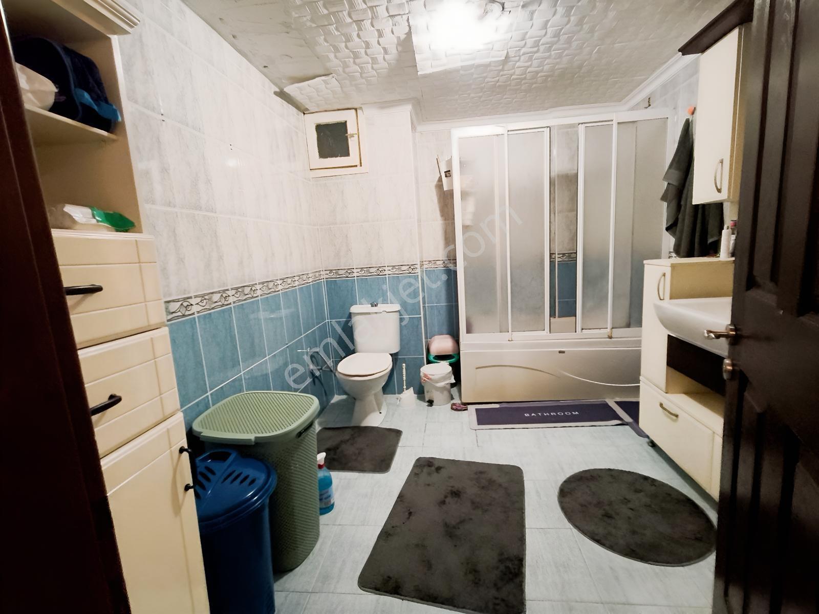 Cumhuriyet Mah Sitede 3+1 145 M2 4.kat Ç.balkon Kombi A.otopark — fotoğraf 13