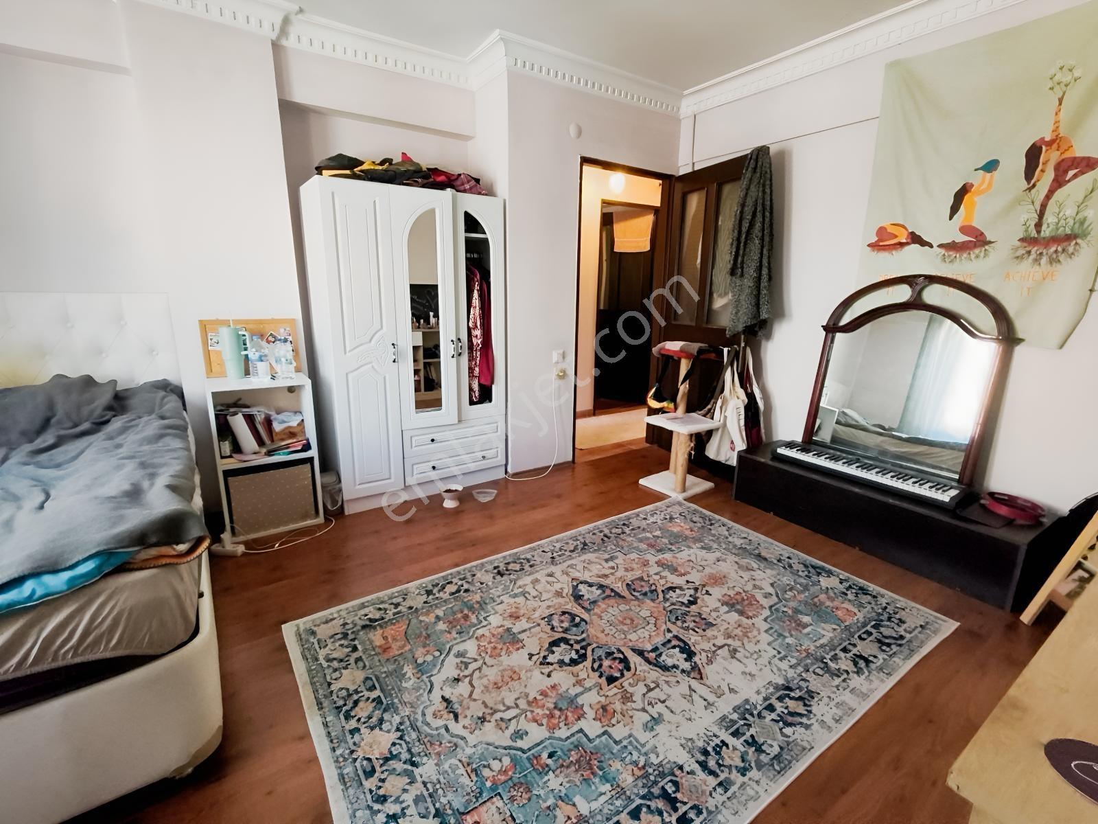 Cumhuriyet Mah Sitede 3+1 145 M2 4.kat Ç.balkon Kombi A.otopark — fotoğraf 15