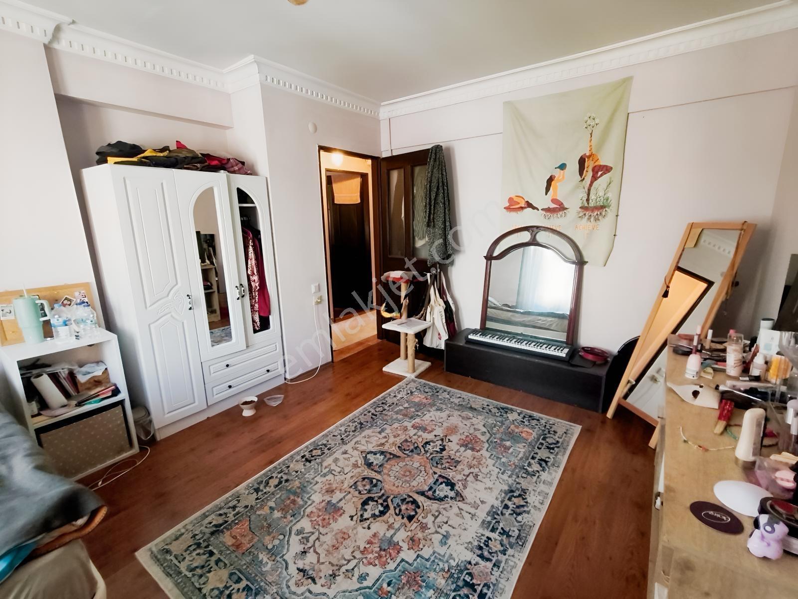 Cumhuriyet Mah Sitede 3+1 145 M2 4.kat Ç.balkon Kombi A.otopark — fotoğraf 16