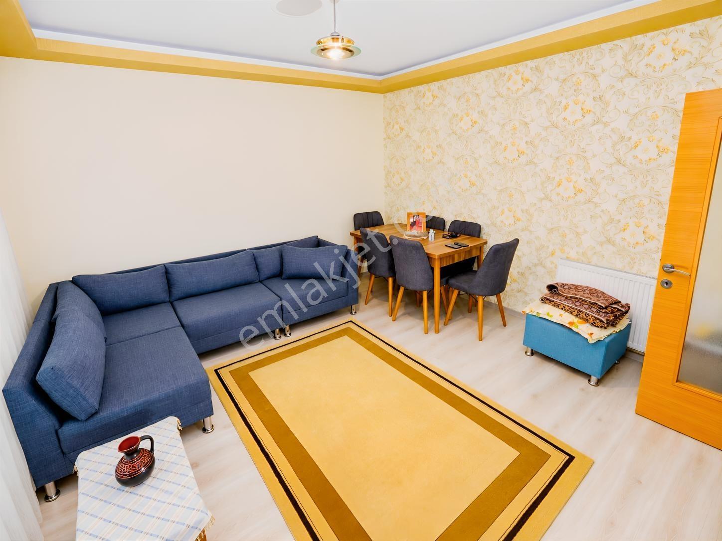 Sm Emlak'tan Karapürçek Mah Güney Batı Fırsat 2+1 Satılık Daire — fotoğraf 3