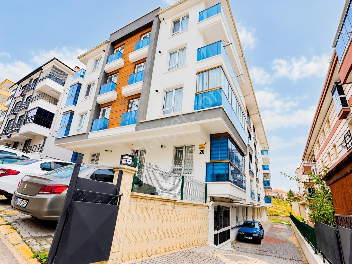 Sm Emlak'tan Karapürçek Mah Güney Batı Fırsat 2+1 Satılık Daire — fotoğraf 18