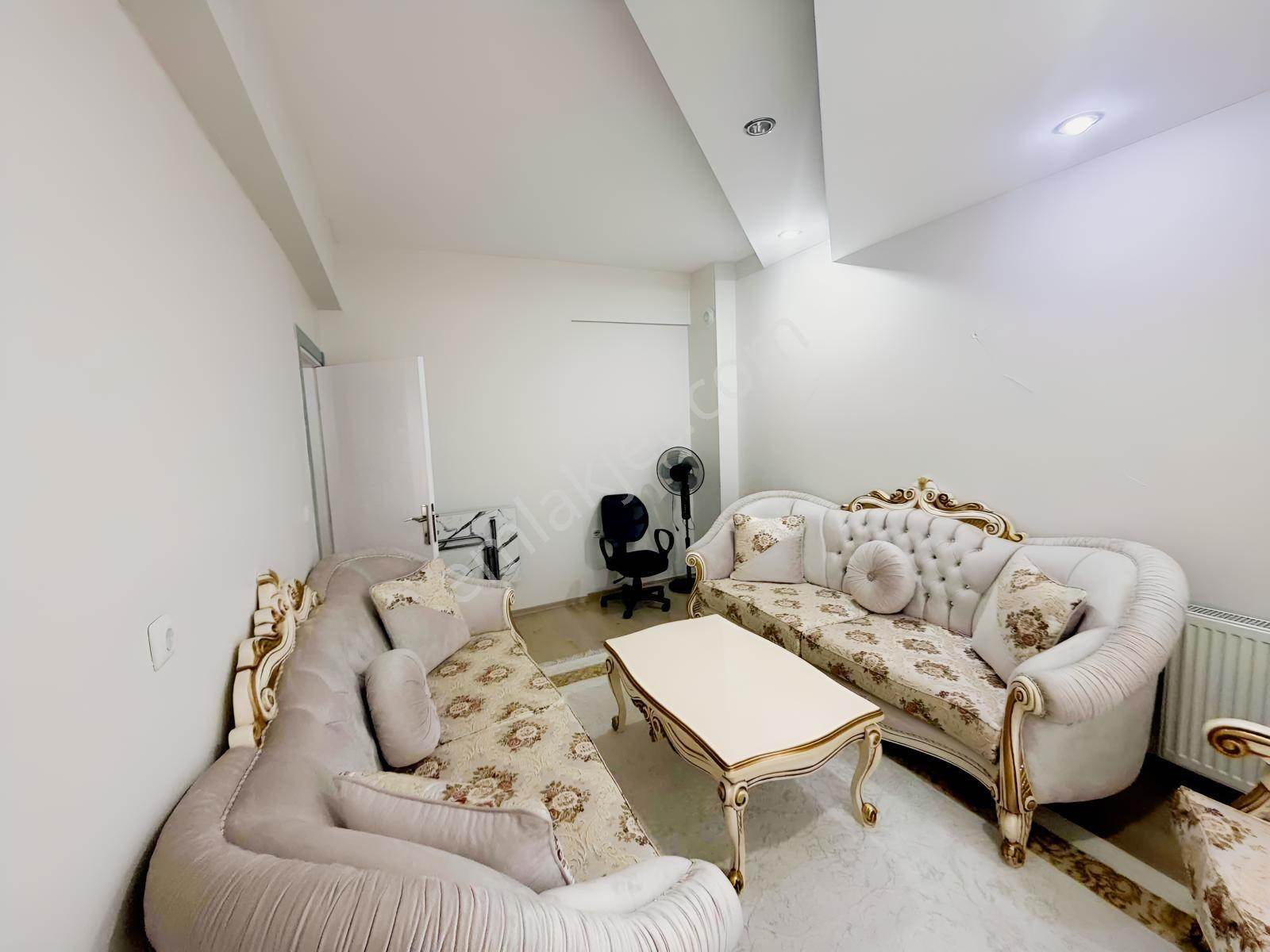 Yusuf Karadağlıdan Yakıncada Az Hsrlı Acil Satılık 3+1 Daire — fotoğraf 18