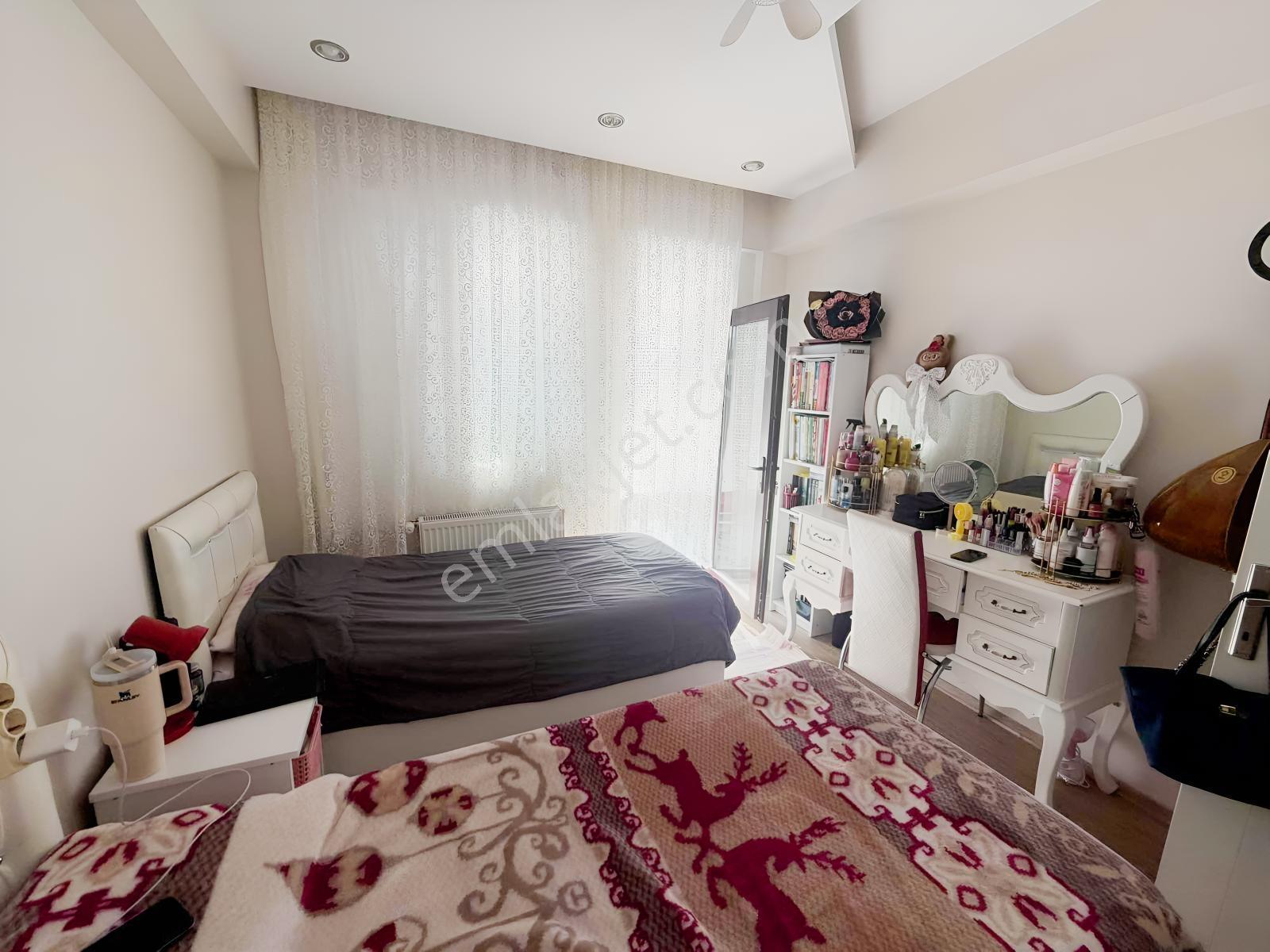 Yusuf Karadağlıdan Yakıncada Az Hsrlı Acil Satılık 3+1 Daire — fotoğraf 22
