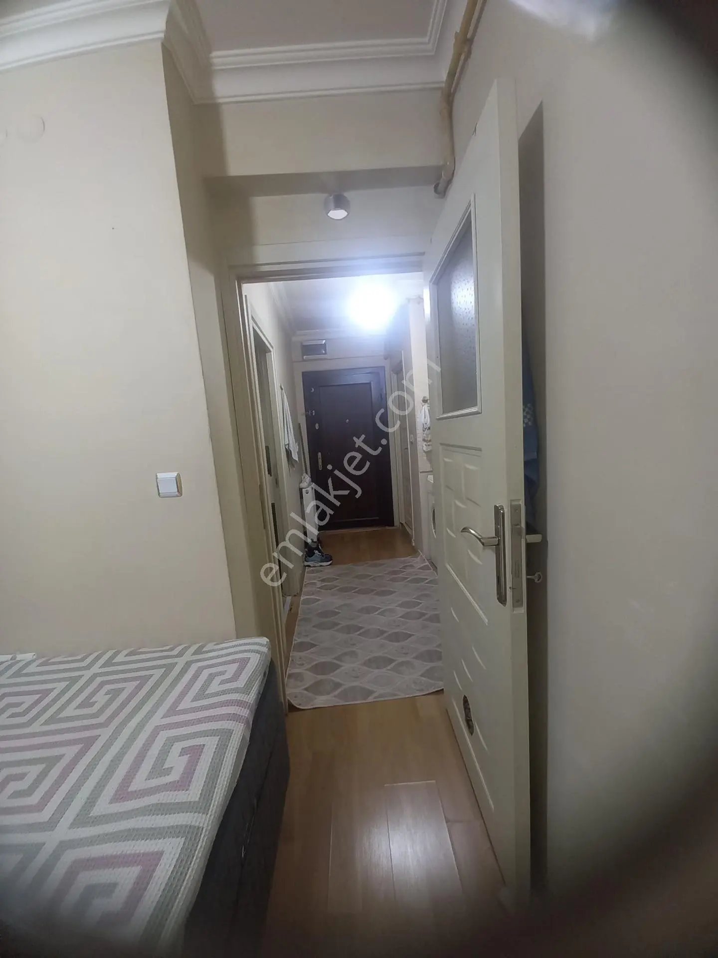 Tepebaşı Şirintepe'de Satılık Eşyalı 1+1 Daire — fotoğraf 4