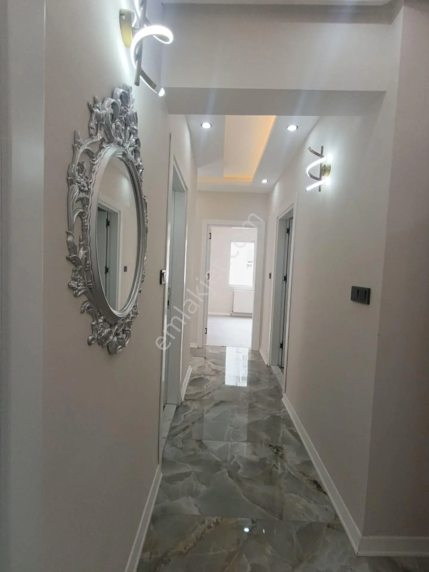 ​ Barajyolu'nda Bulvar Üzeri Satılık 3+1 Lüks Daire — fotoğraf 18