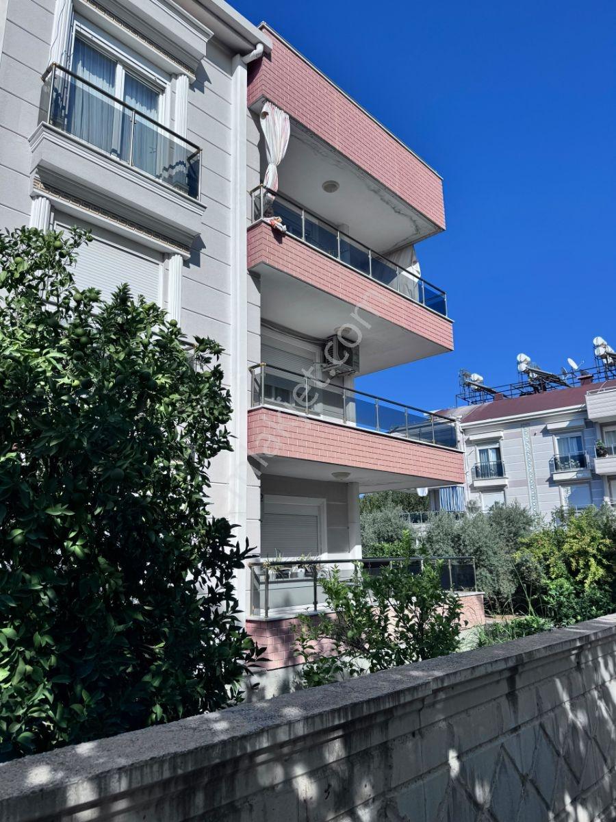 Kadriye Merkezde 3+1 Geniş Ara Katta Satılık Daire
