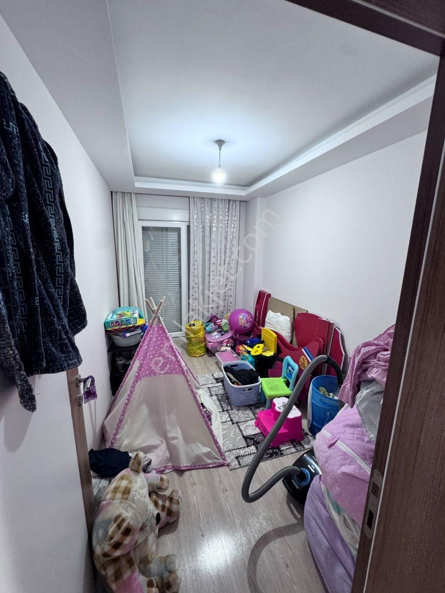 Kadriye Merkezde 3+1 Geniş Ara Katta Satılık Daire — fotoğraf 9