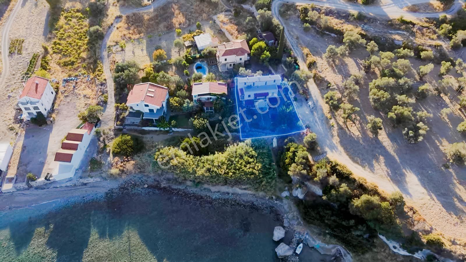 Karaburun Boyabağ Koyunda Denize Sıfır 2 Adet Özel Mülk — fotoğraf 2