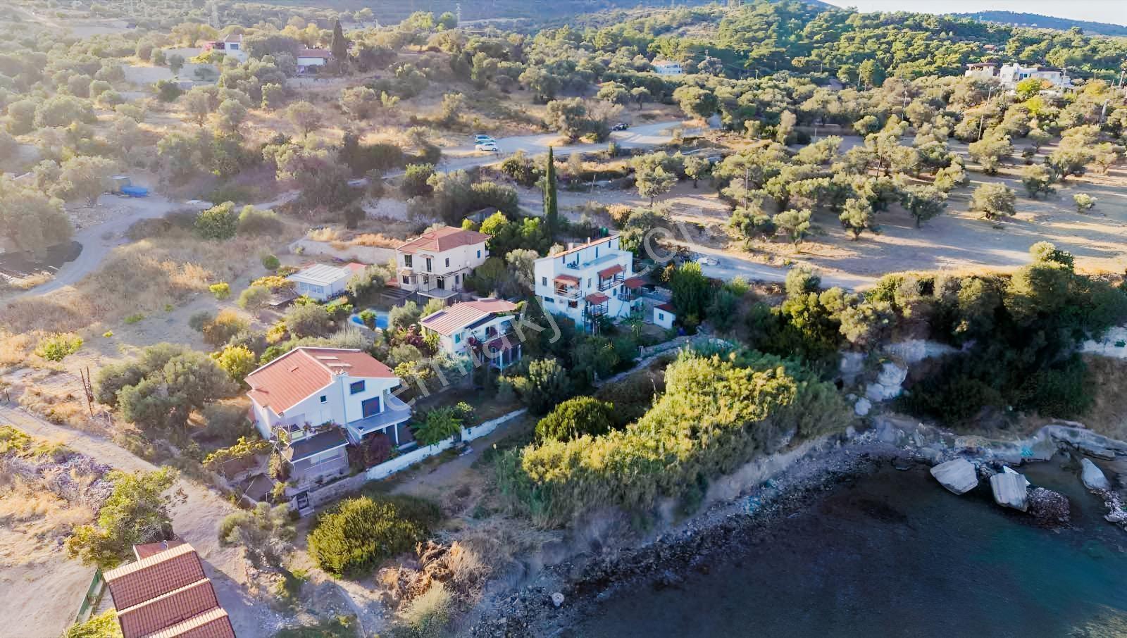 Karaburun Boyabağ Koyunda Denize Sıfır 2 Adet Özel Mülk — fotoğraf 5