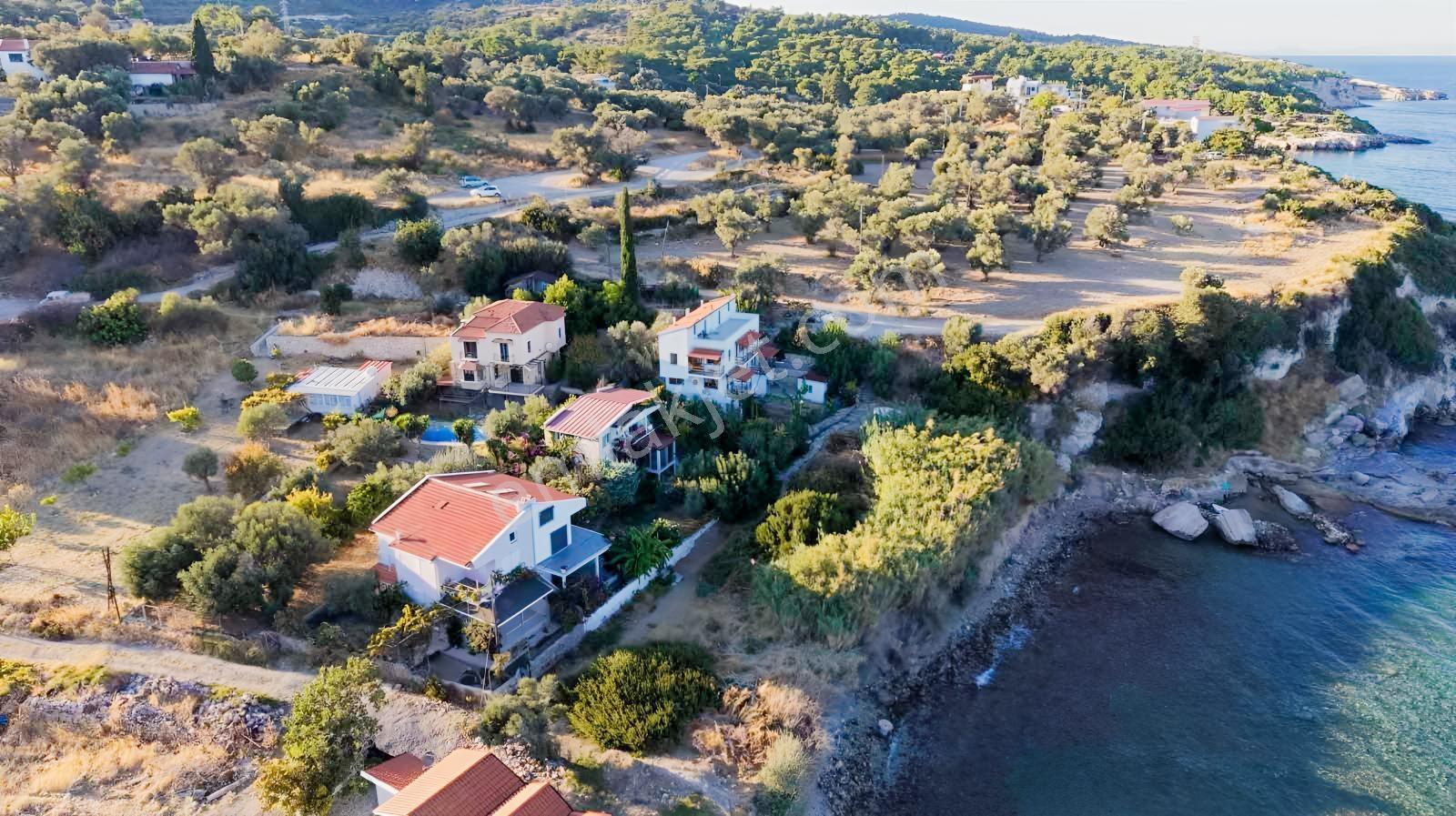 Karaburun Boyabağ Koyunda Denize Sıfır 2 Adet Özel Mülk — fotoğraf 6