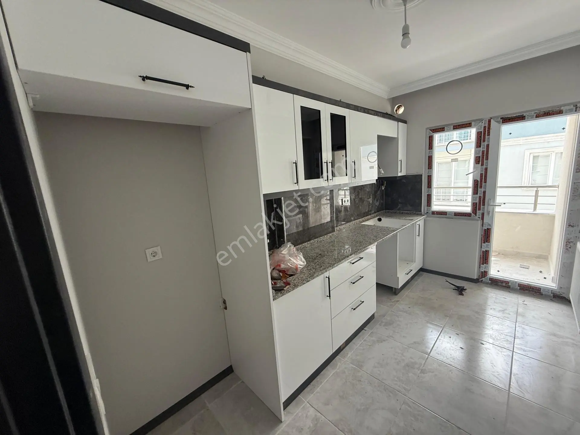Tekirdağ Çiflikönü Mah 2+1 Satılık Daire