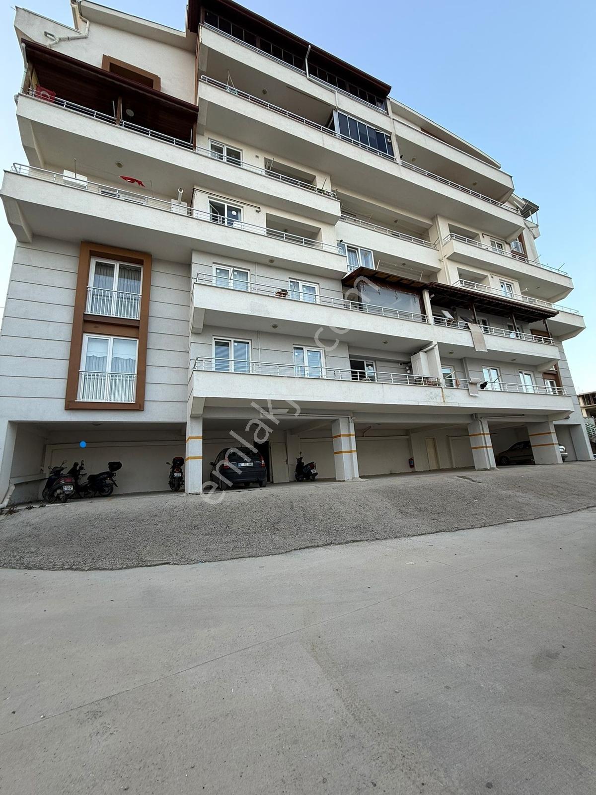 Gündoğduda 2 Büyük Teraslı Satılık 2+1 Çatı Dubleks Daire — fotoğraf 2