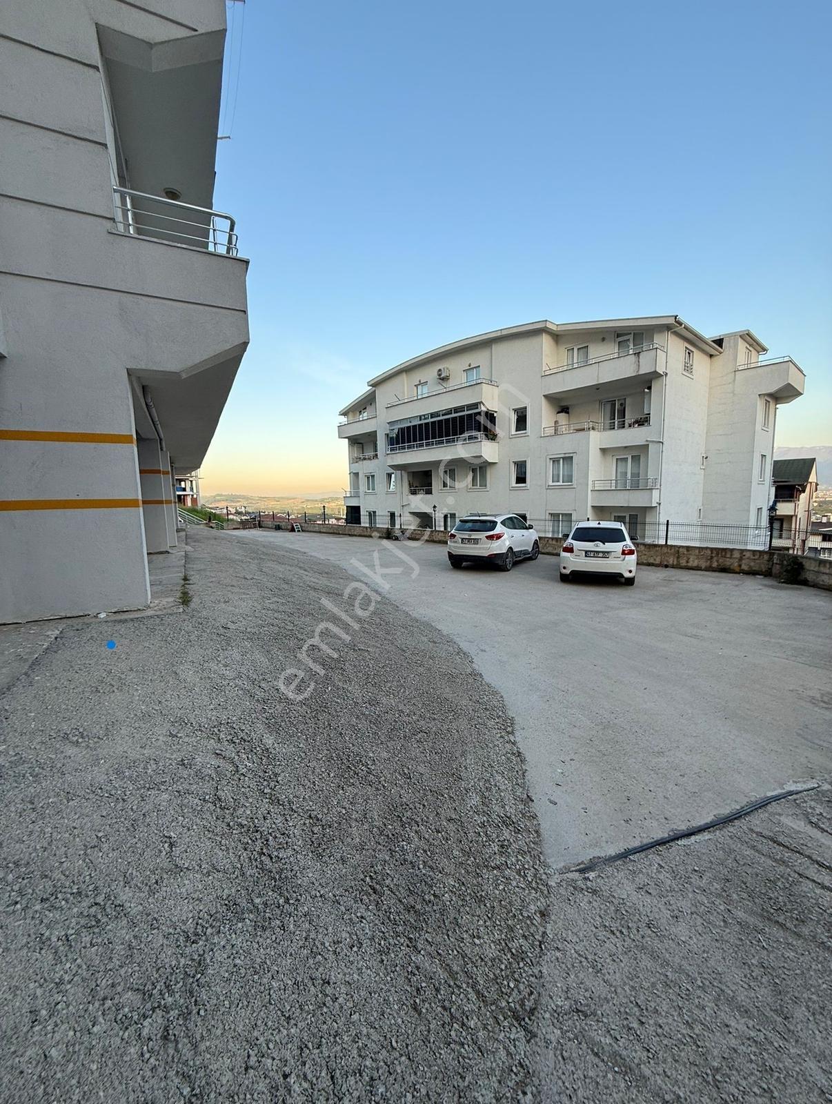 Gündoğduda 2 Büyük Teraslı Satılık 2+1 Çatı Dubleks Daire — fotoğraf 3