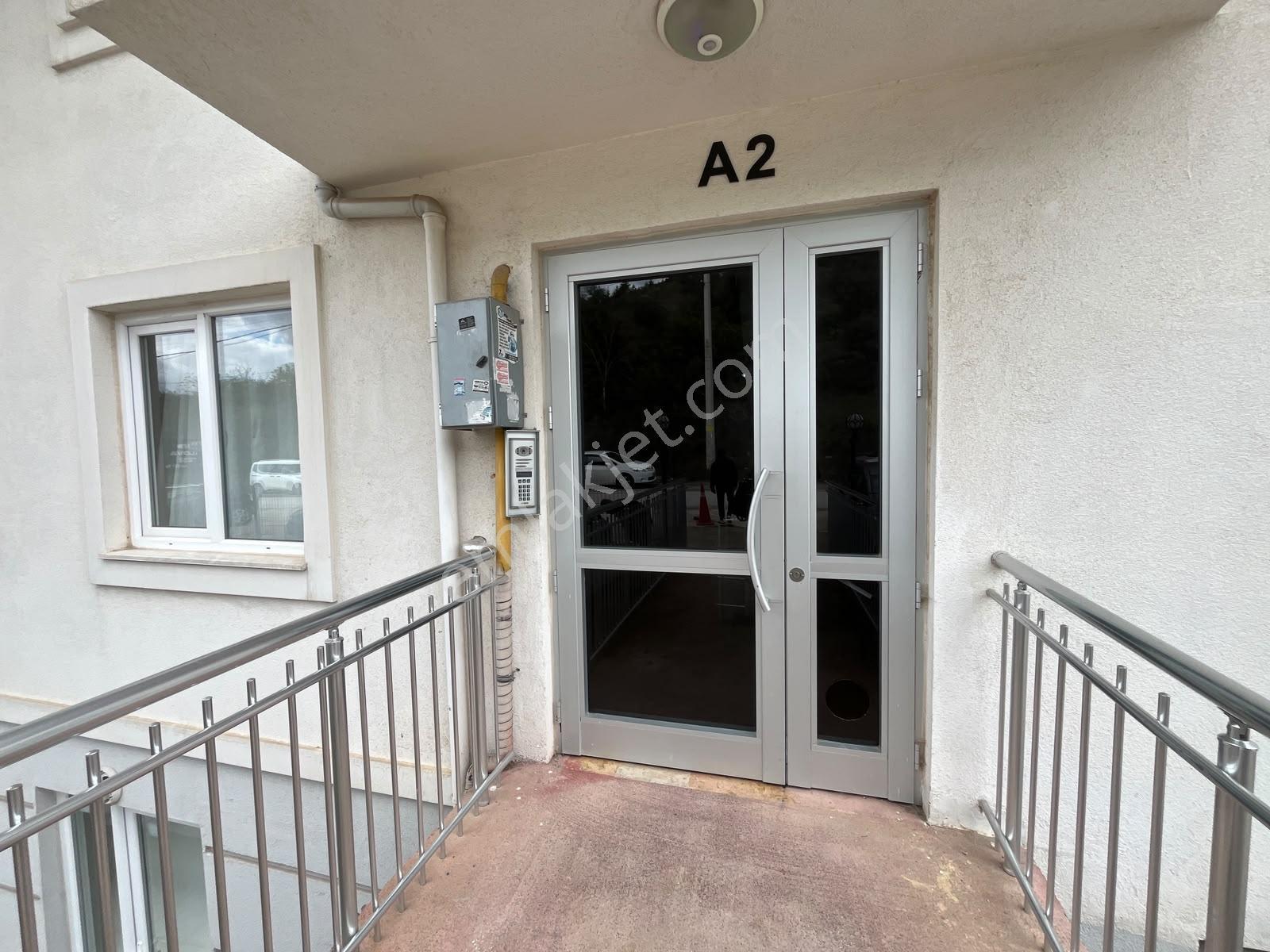 Gündoğduda 2 Büyük Teraslı Satılık 2+1 Çatı Dubleks Daire — fotoğraf 5