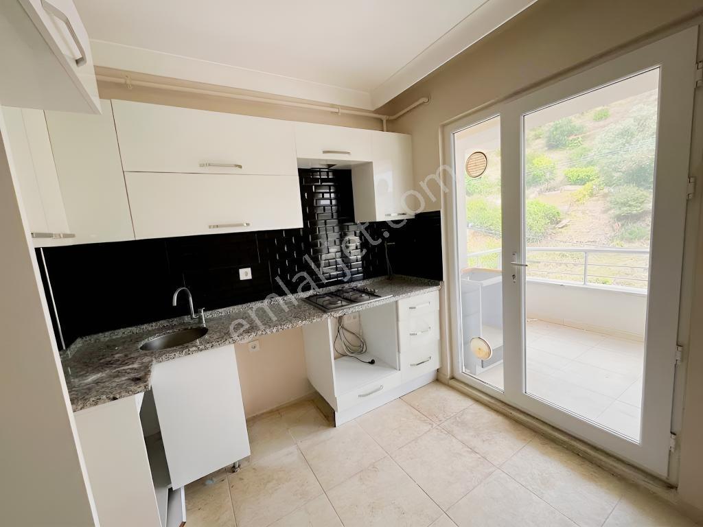 Gündoğduda 2 Büyük Teraslı Satılık 2+1 Çatı Dubleks Daire — fotoğraf 8
