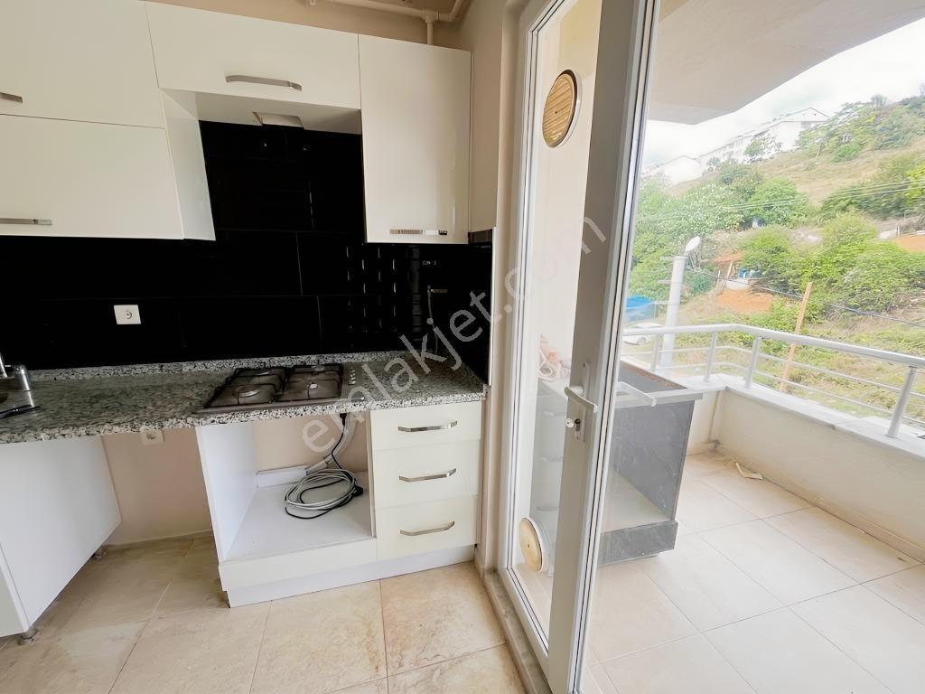 Gündoğduda 2 Büyük Teraslı Satılık 2+1 Çatı Dubleks Daire — fotoğraf 9