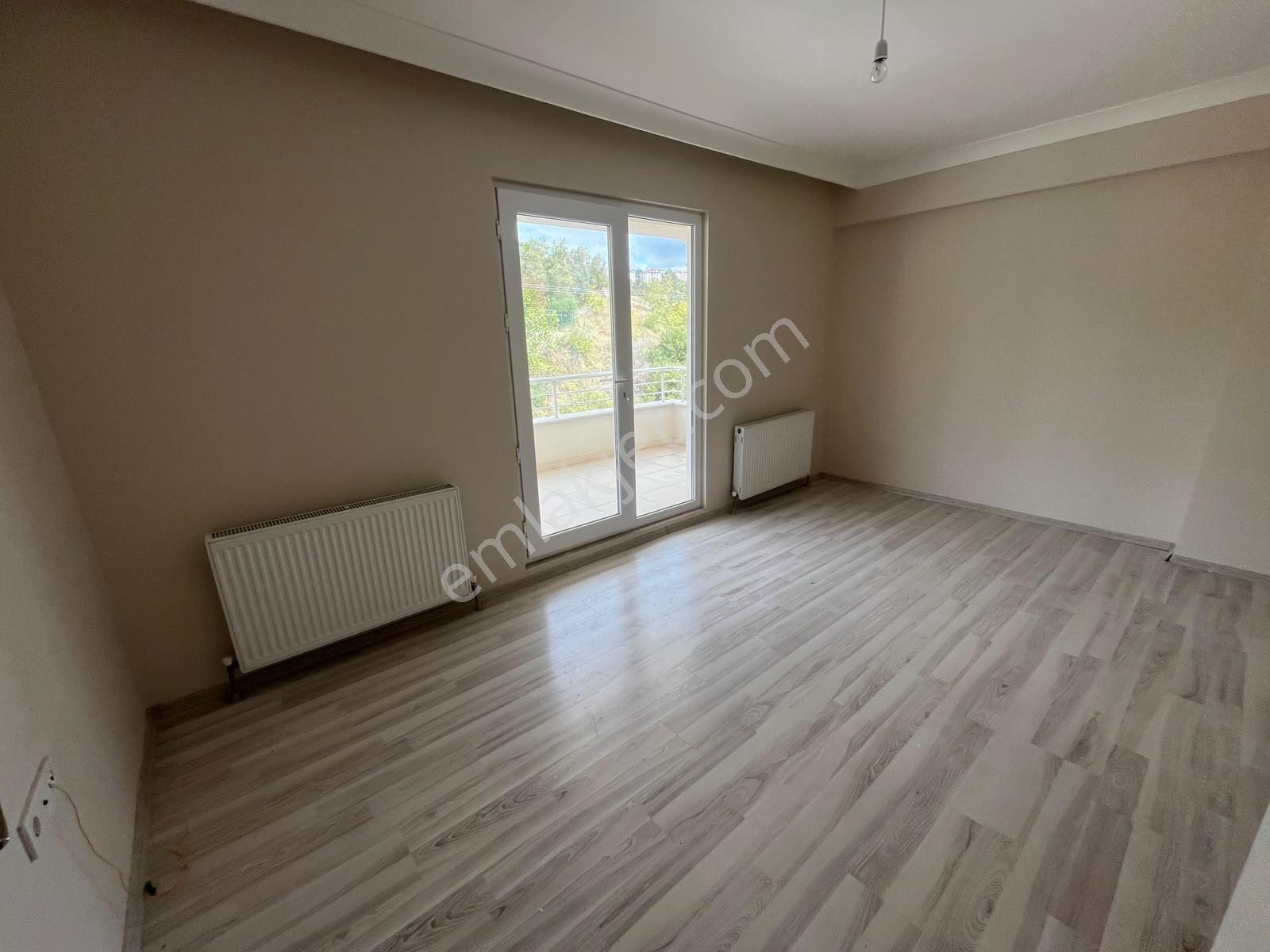 Gündoğduda 2 Büyük Teraslı Satılık 2+1 Çatı Dubleks Daire — fotoğraf 13