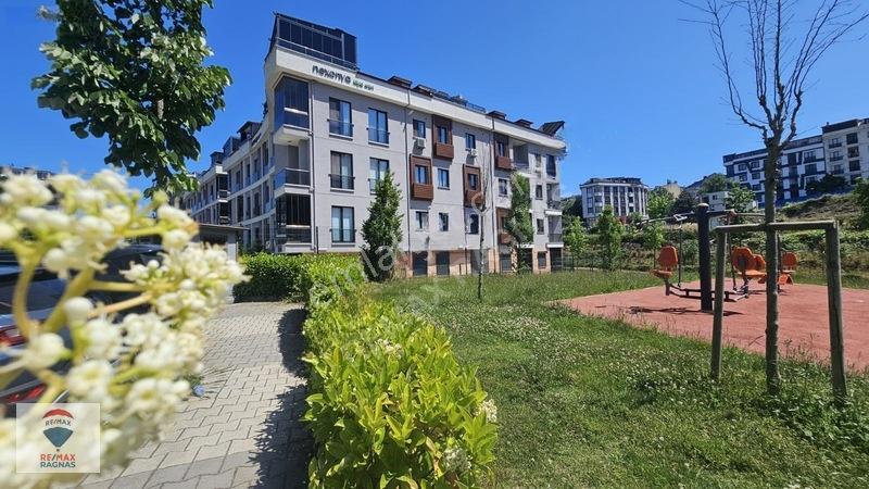 Çekmeköy Merkez Nexonya Köyiçi Evlerinde 3+1 Satılık Daire