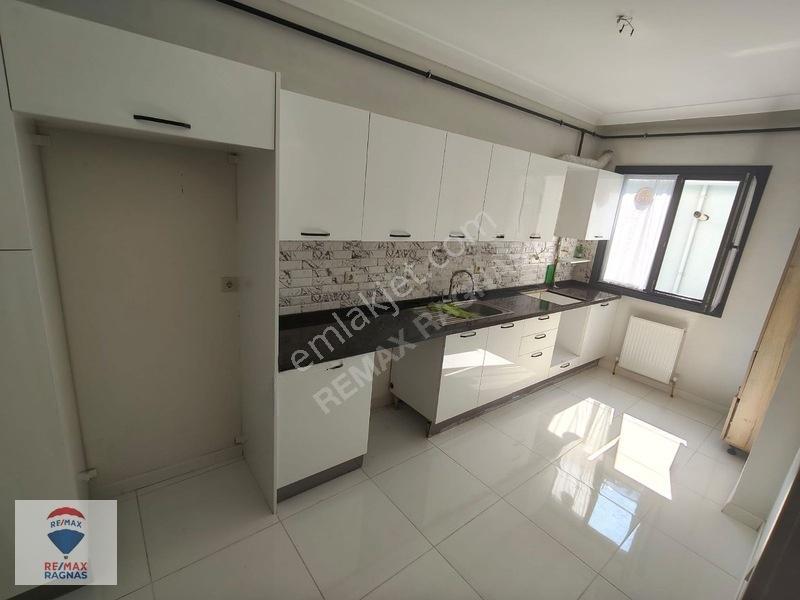 Çekmeköy Merkez Nexonya Köyiçi Evlerinde 3+1 Satılık Daire — fotoğraf 3