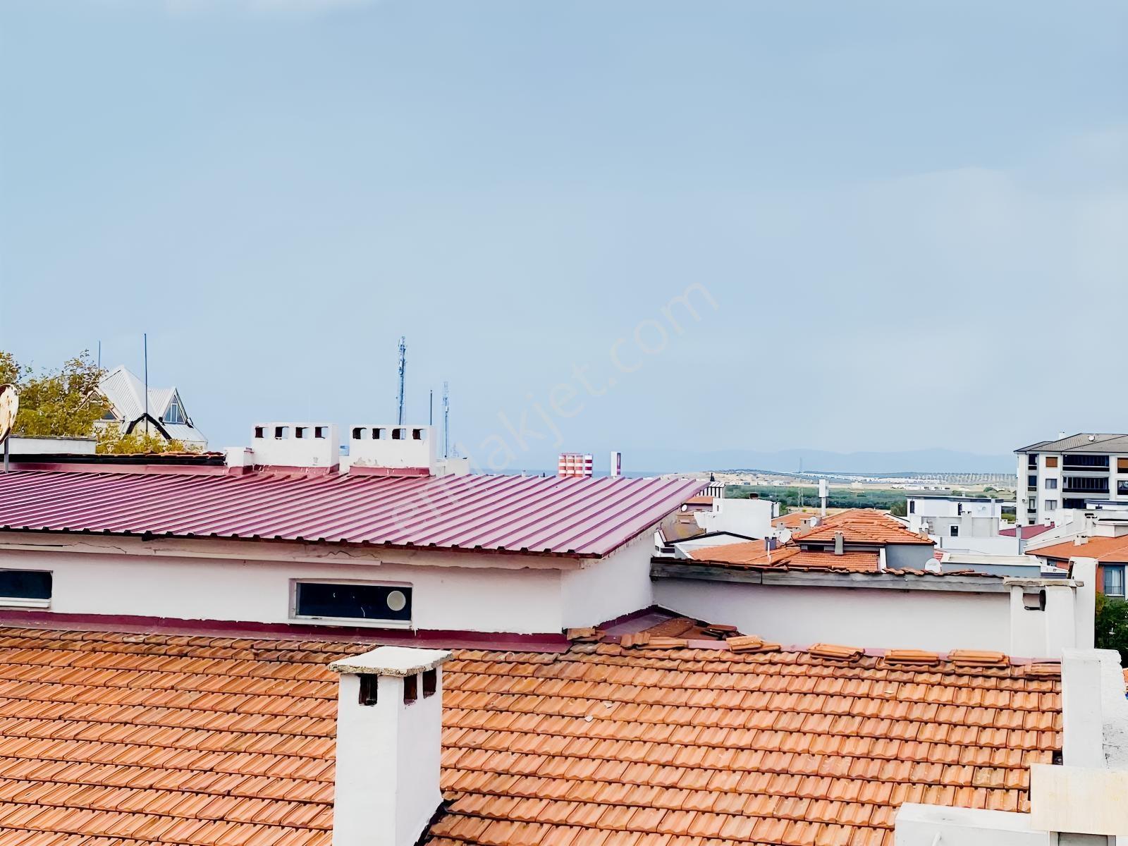 Merkezde Büyük Balkonlu Manzaralı Asansörlü 1+1daire — fotoğraf 5