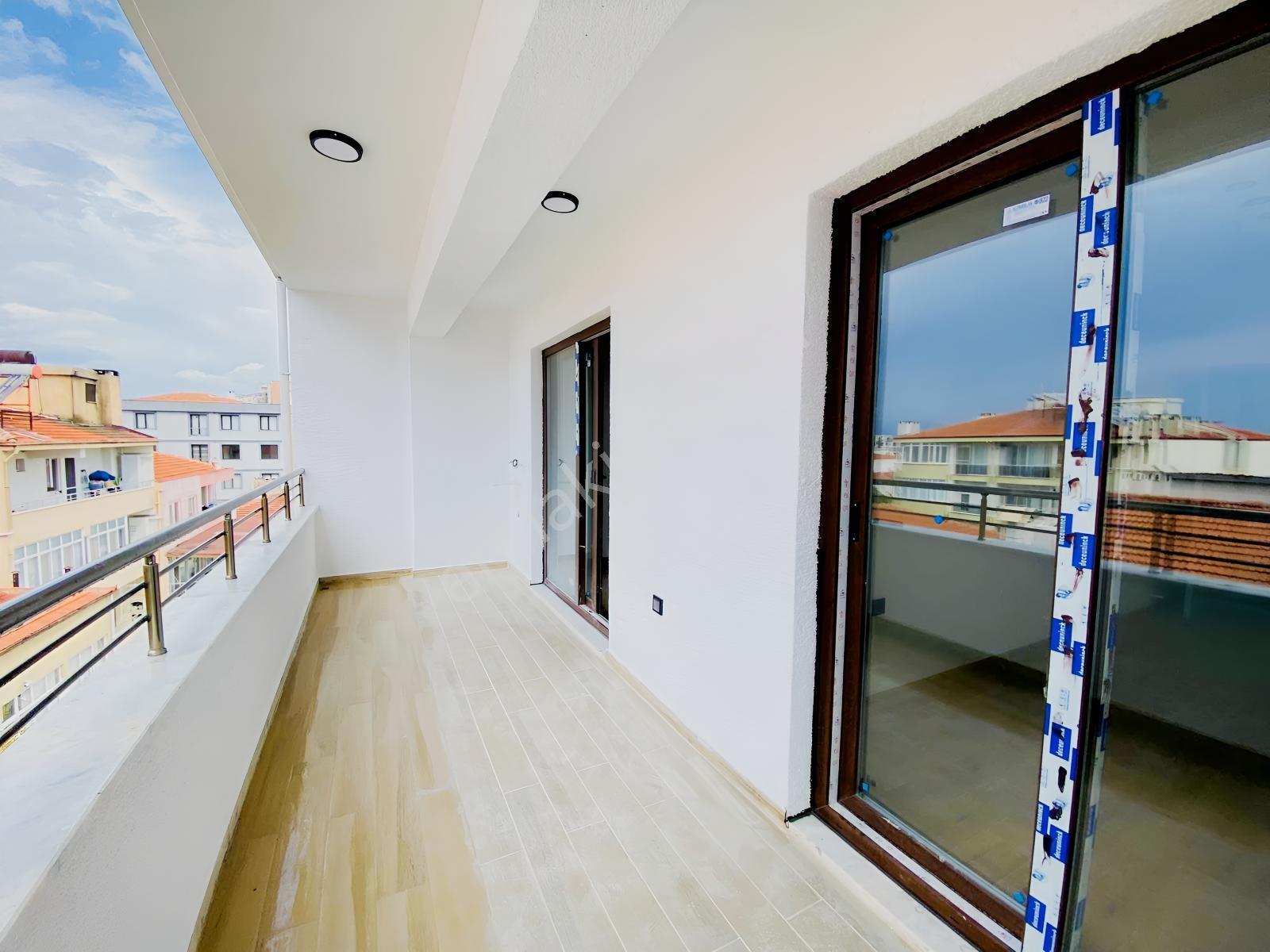 Merkezde Büyük Balkonlu Manzaralı Asansörlü 1+1daire — fotoğraf 11