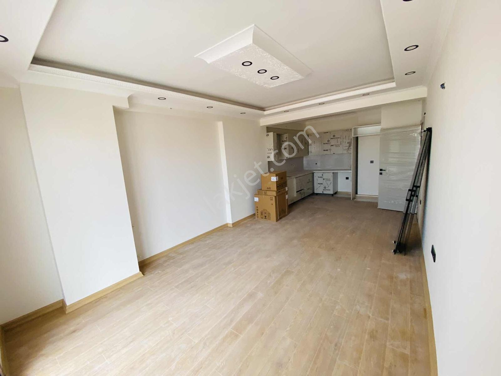 Merkezde Büyük Balkonlu Manzaralı Asansörlü 1+1daire — fotoğraf 15