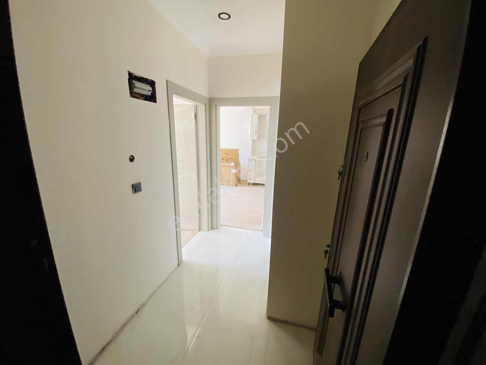 Merkezde Büyük Balkonlu Manzaralı Asansörlü 1+1daire — fotoğraf 24