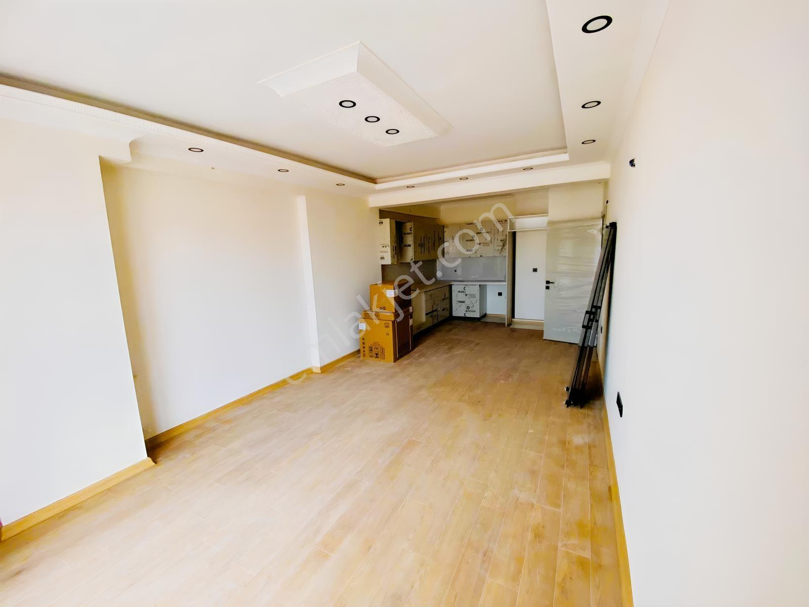 Merkezde Büyük Balkonlu Manzaralı Asansörlü 1+1daire — fotoğraf 26