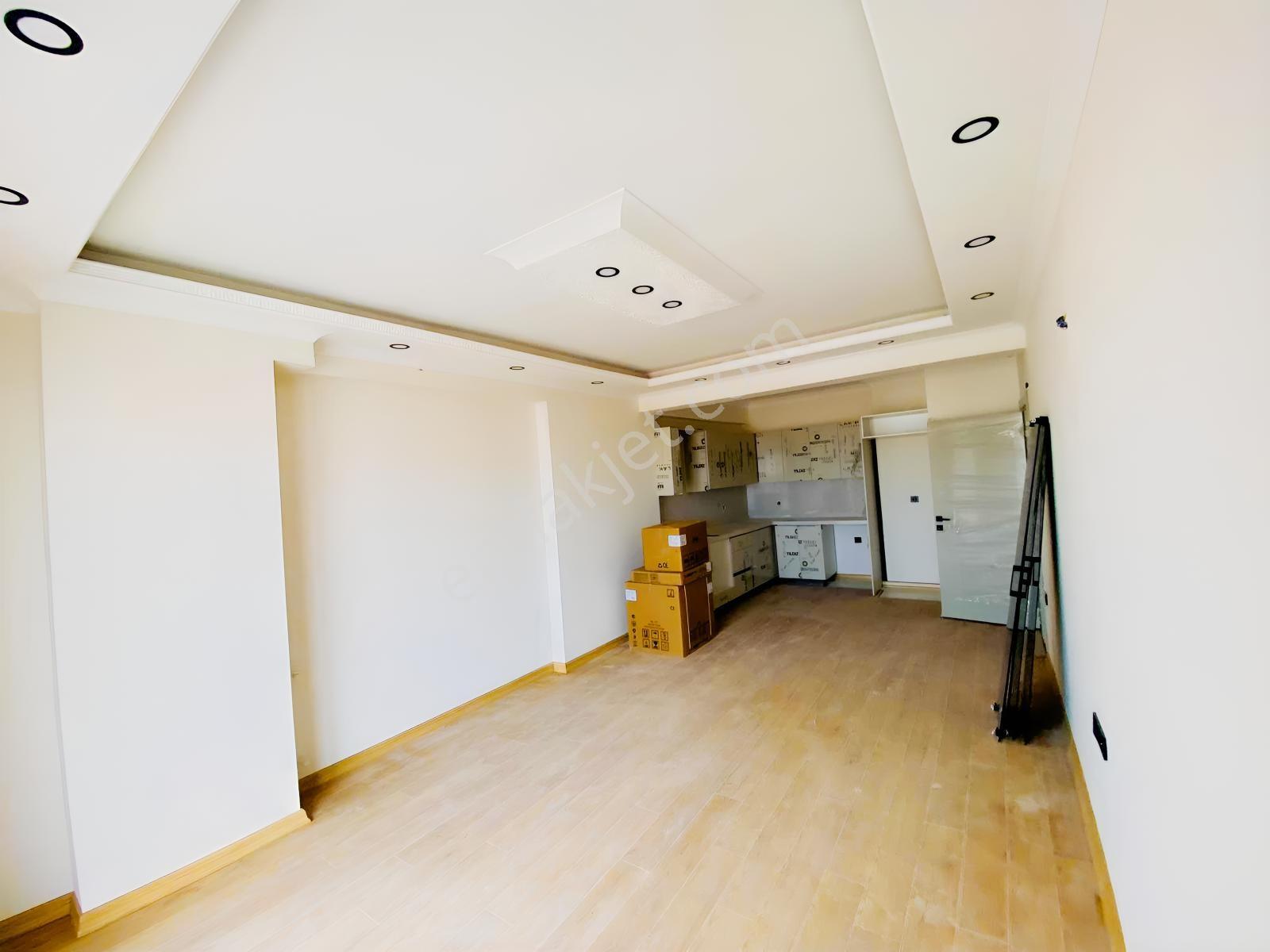 Merkezde Büyük Balkonlu Manzaralı Asansörlü 1+1daire — fotoğraf 27