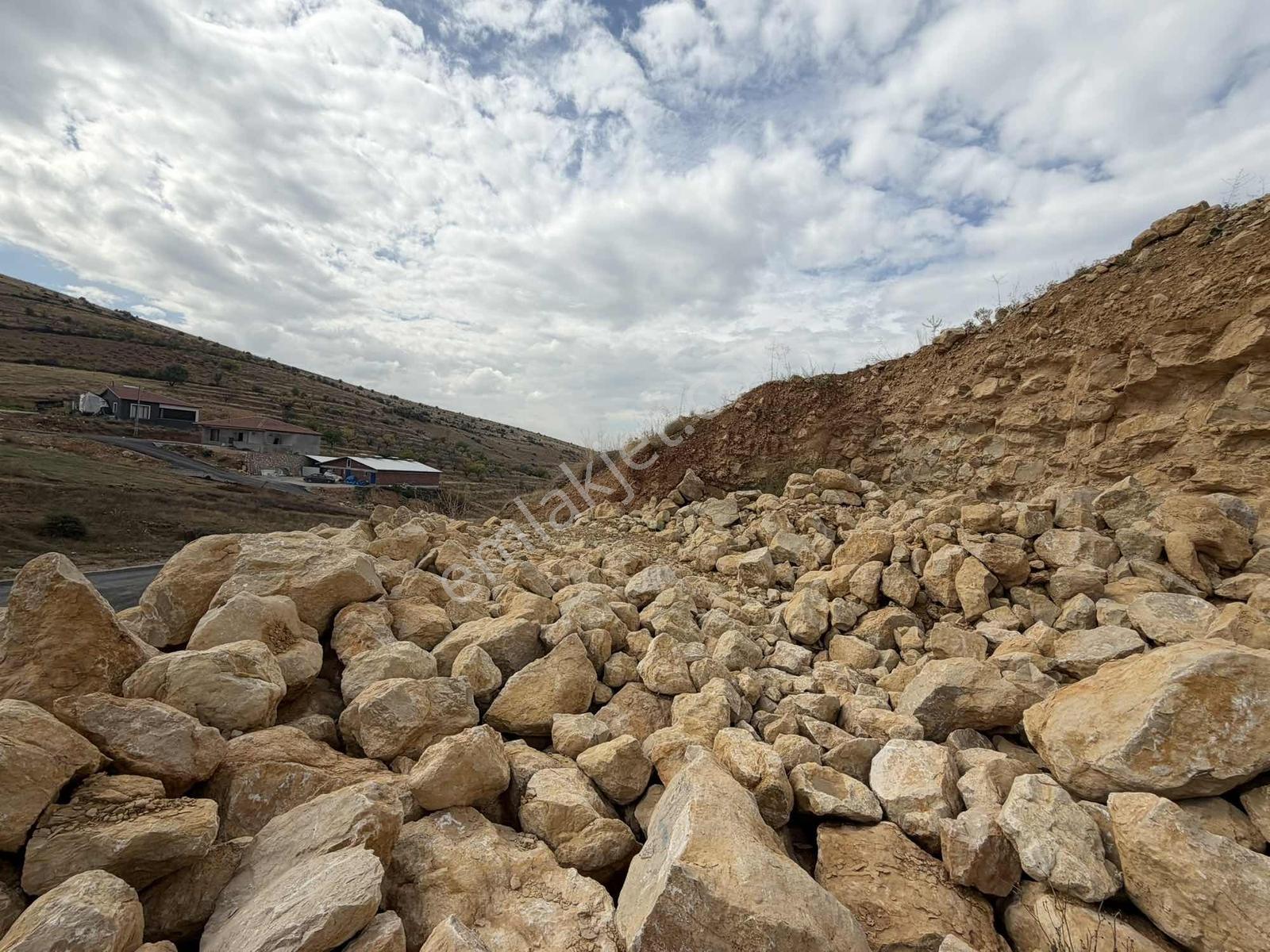 Yusuf Karadağlıdan Tecdede Acil Satılık Villa İmarlı Arsa — fotoğraf 20