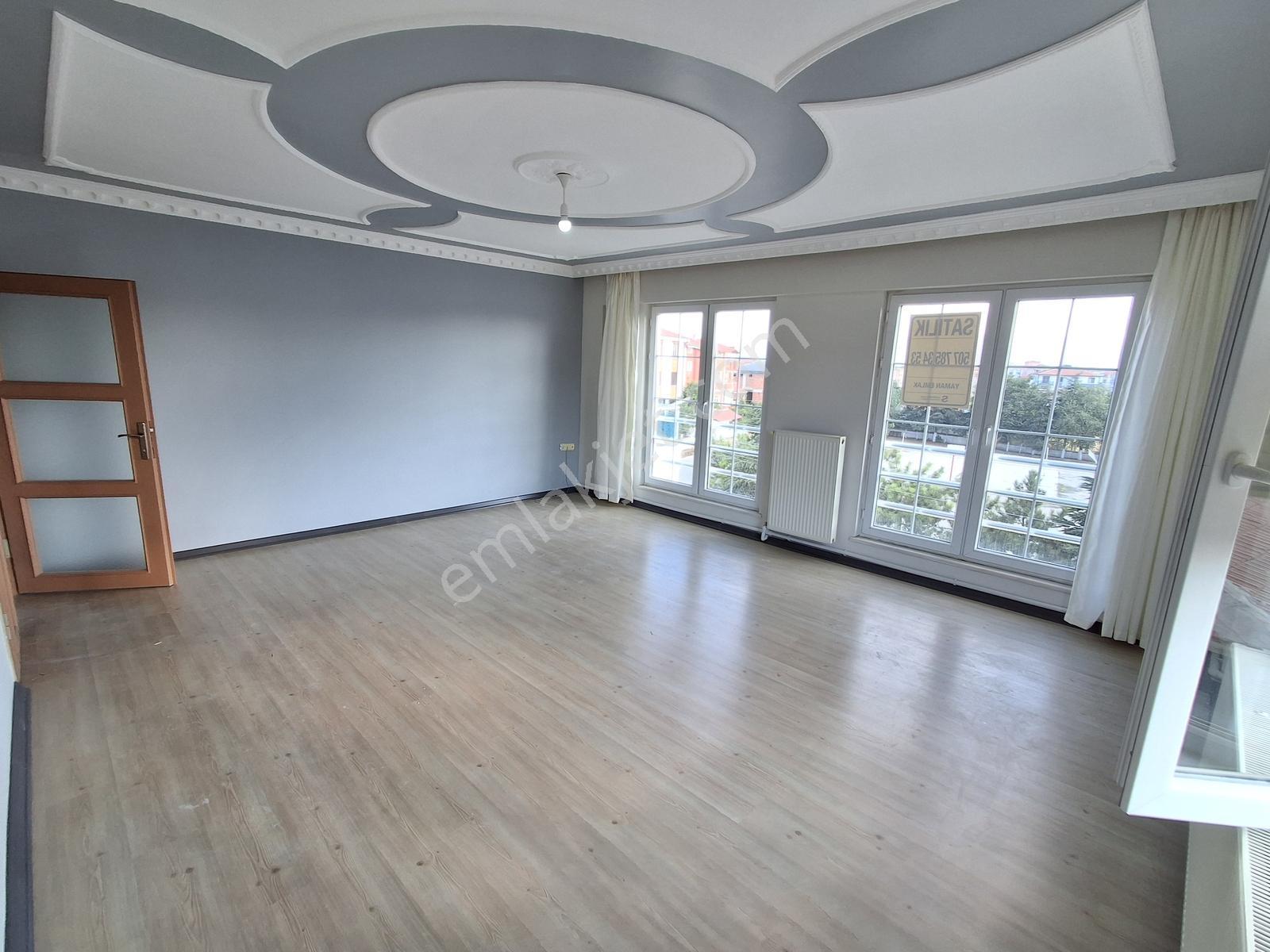 Yaman'dan Bolvadin Bağlarbaşı Mah. Satılık 4+1 Daire 167 M² — fotoğraf 5
