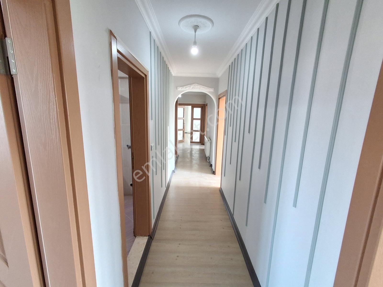 Yaman'dan Bolvadin Bağlarbaşı Mah. Satılık 4+1 Daire 167 M² — fotoğraf 14
